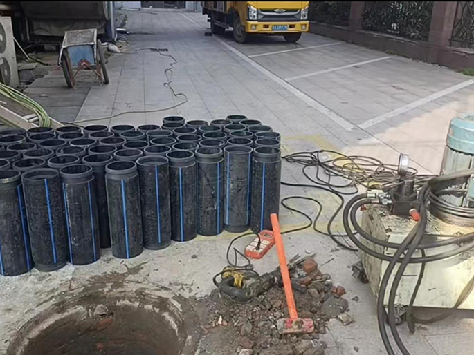 平罗PE置换管厂家 DN315置换管 非开挖管短管置换